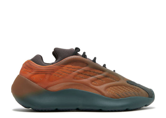 YEEZY 700 V3 'COPPER FADE” GY4109